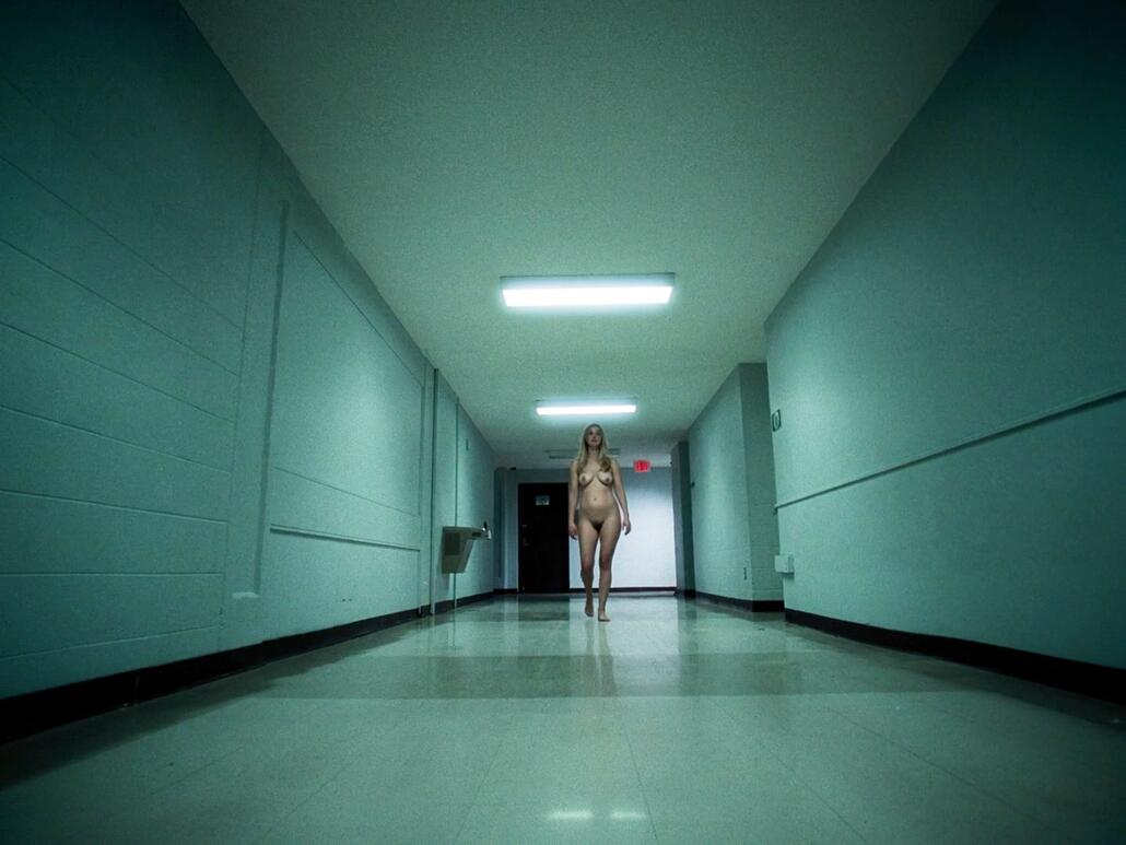 Jennifer Lawrence in Die My Love (12)
