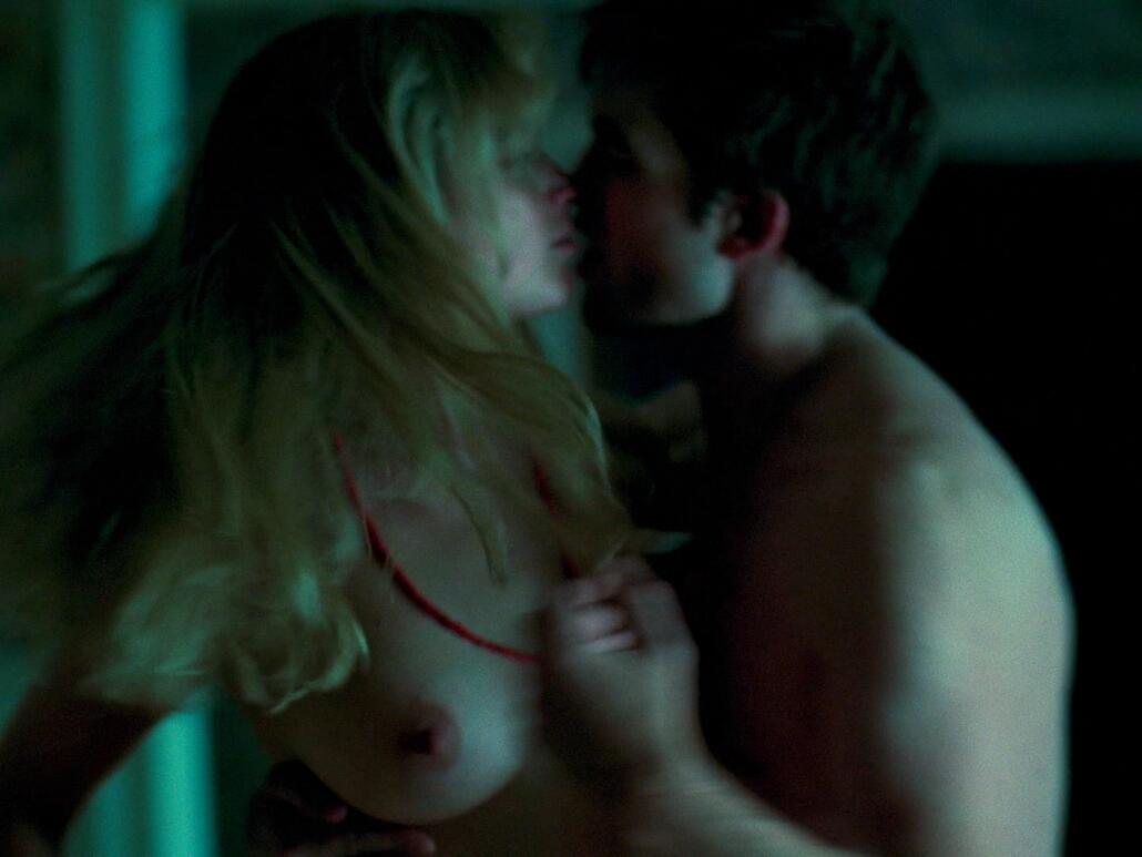 Jennifer Lawrence in Die My Love (13)
