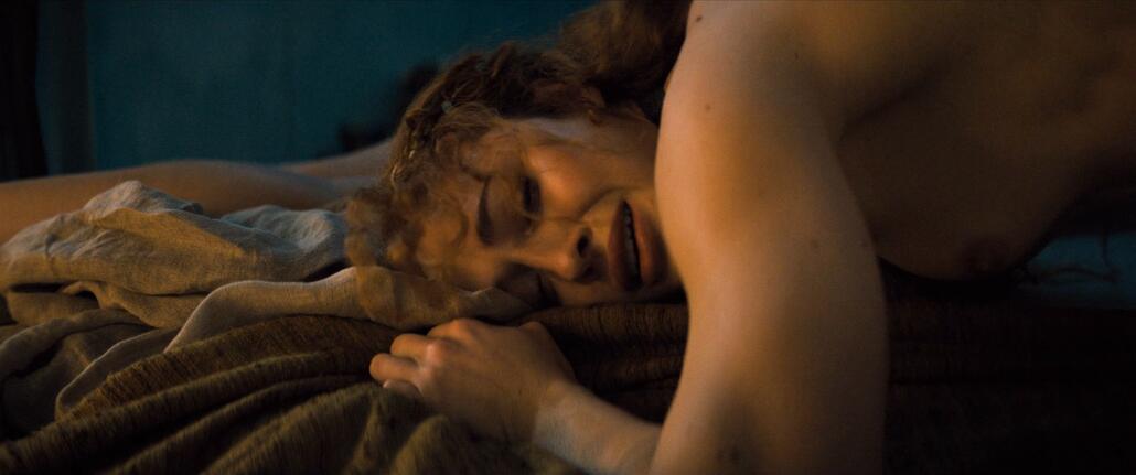 Jamaica_Vaughan_Nude_in_Spartacus_House_of_Ashur_281129.jpg
