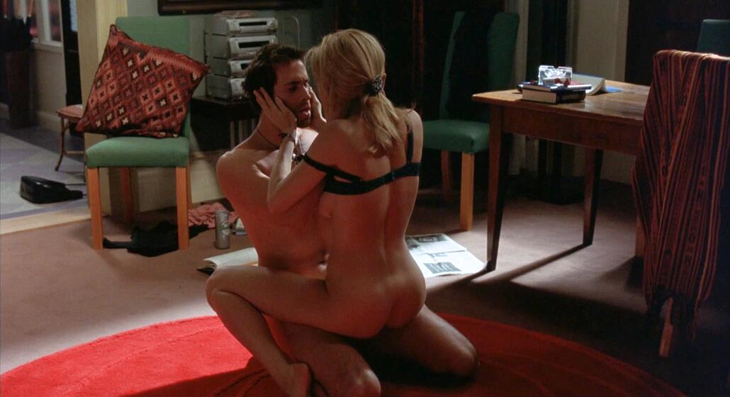 Heather Graham Nude In Killing Me Softly (3)
