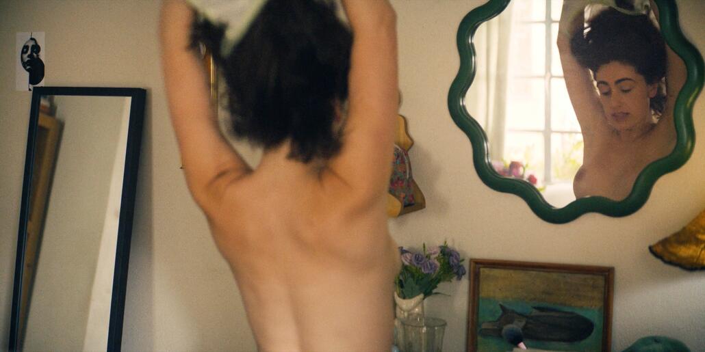 Rachel_Sennott_Nude_In_I_Love_LA_28529.jpg