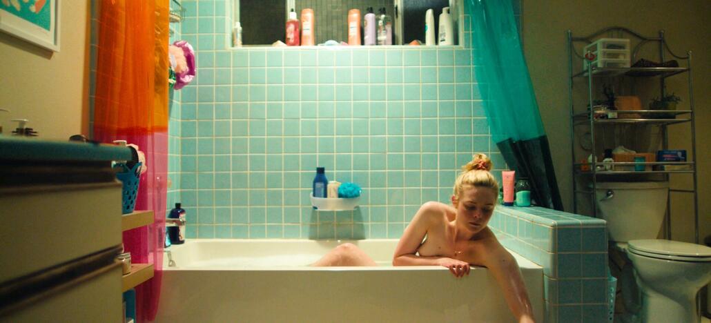 Elle Fanning in Margos Got Money Troubles (7)
