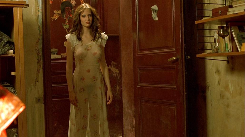 Eva Green in The Dreamers (5)
