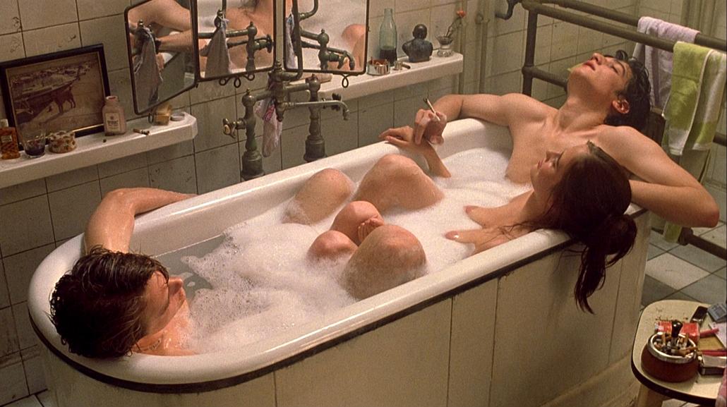 Eva Green in The Dreamers (8)

