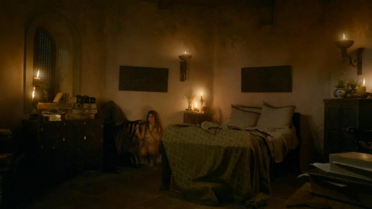 Maisie Dee in Game of Thrones (1)
