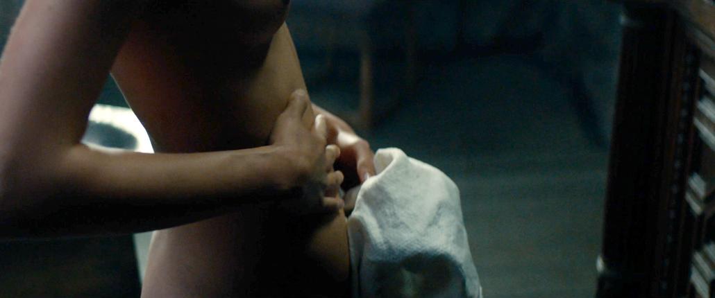 Alicia Vikander in Tulip Fever (3)
