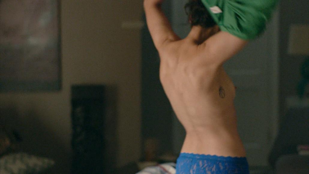 Frankie Shaw in SMILF (4)
