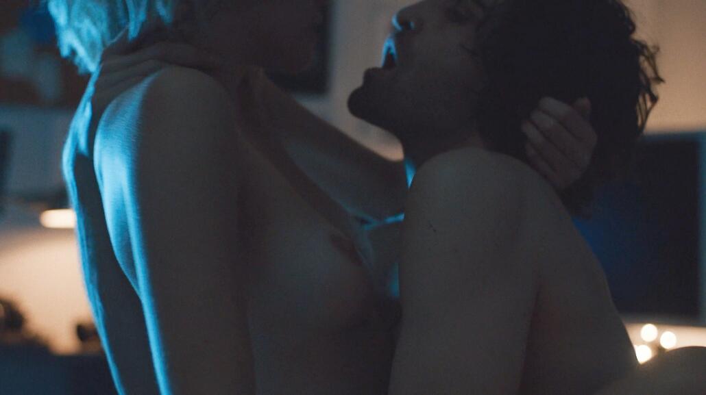 Maia Mitchell in No Way Out (5)
