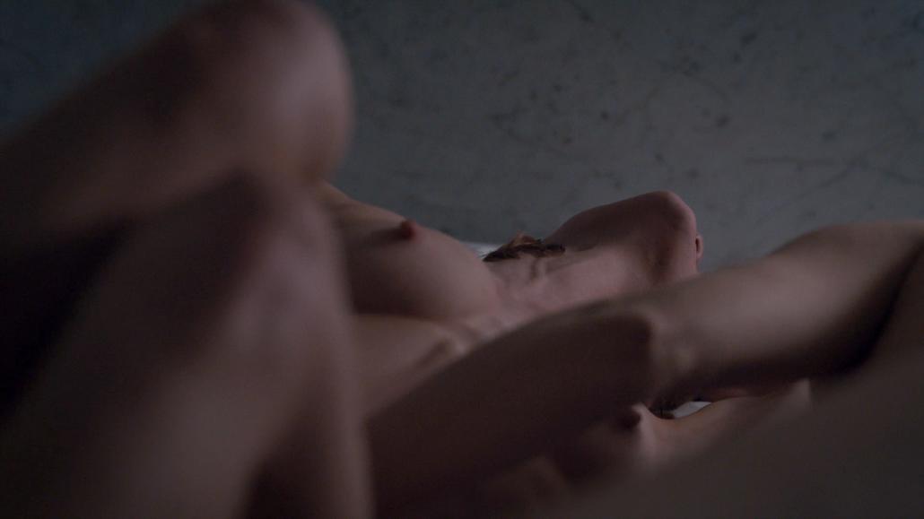 Riley Keough in The Girlfriend Experience (1)
