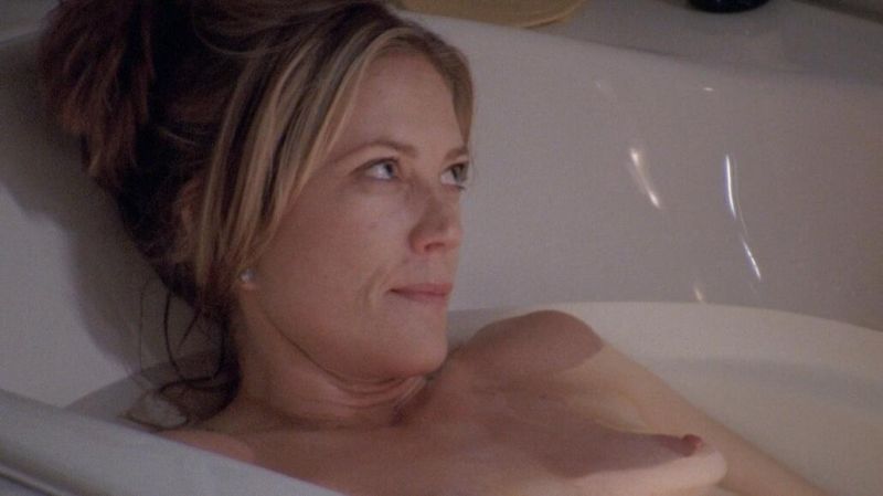 Ally-Walker-Tell-Me-You-Love-Me-S01E07_3
