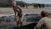 Emilia_Clarke_-_Game_of_Thrones_-_S01E10_3.jpg