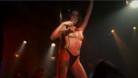 bM0011-ShannonElizabeth_DishDogs_3.jpg
