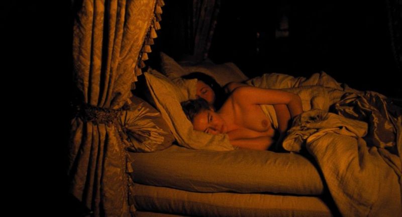 Emma Stone - The Favourite - 3_4
