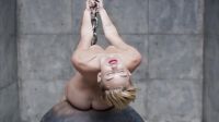 Miley_Cyrus_-_Wrecking_Ball_-_Uncensored_Version_1.jpg