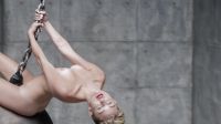 Miley_Cyrus_-_Wrecking_Ball_-_Uncensored_Version_3.jpg