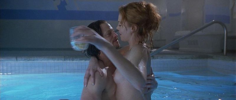 Charlize-Theron-Reindeer-Games-Directors-Cut-2_3.jpg