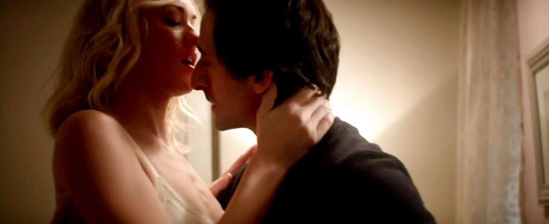 Yvonne Strahovski - Manhattan Night - 2_1
