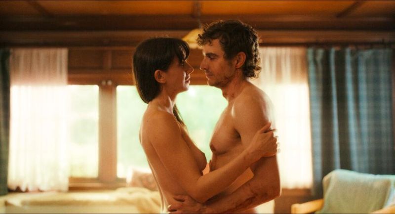 Alison Brie nude (2)
