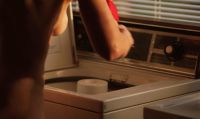 Jessica_Biel_-_Candy_-_S01E01_4.jpg