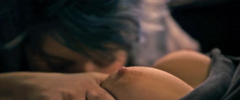 Adele Exarchopoulos & Lea Seydoux - Blue Is the Warmest Color - 1_1
