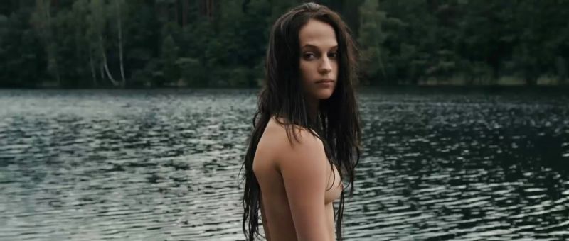 Alicia Vikander - Kronjuvelerna_3
