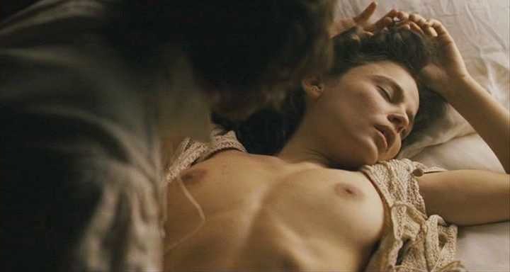 bM8471-ElenaAnaya_Alatriste_2.jpg