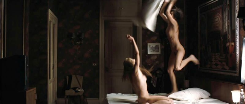 Elena_Anaya___Natasha_Yarovenko_-_Room_in_Rome_-_08_3.jpg