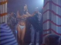 Filename=bM3288-ElizabethHurley_KillCruise_4.jpg
Filesize=20KiB
Dimensions=624x464
Date added=May 25, 2025 bM3288-ElizabethHurley_KillCruise_4.jpg