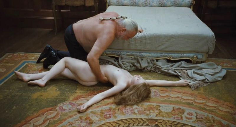 Emily Browning - Sleeping Beauty - 07_4
