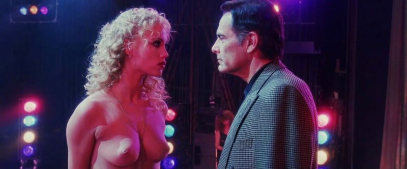 Elizabeth-Berkley-Bethany-Chesser-Showgirls_2.jpg