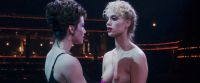 Elizabeth-Berkley-Gina-Gershon-Showgirls-2_2.jpg
