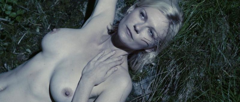 Kirsten Dunst nude (12)
