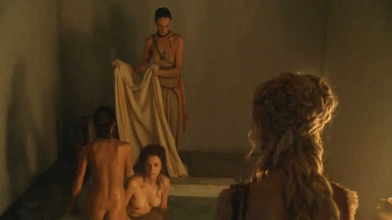 Lucy Lawless Nude (20)
