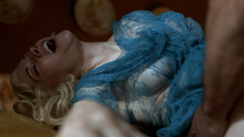 Lucy Lawless Nude (53)
