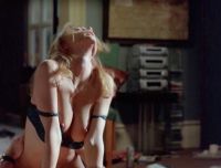 Heather-Graham-Killing-Me-Softly-1-Fullscreen_4.jpg