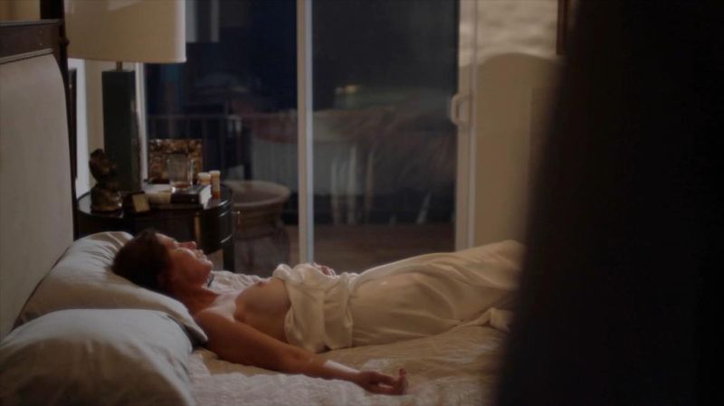 Maura Tierney Nude (8)
