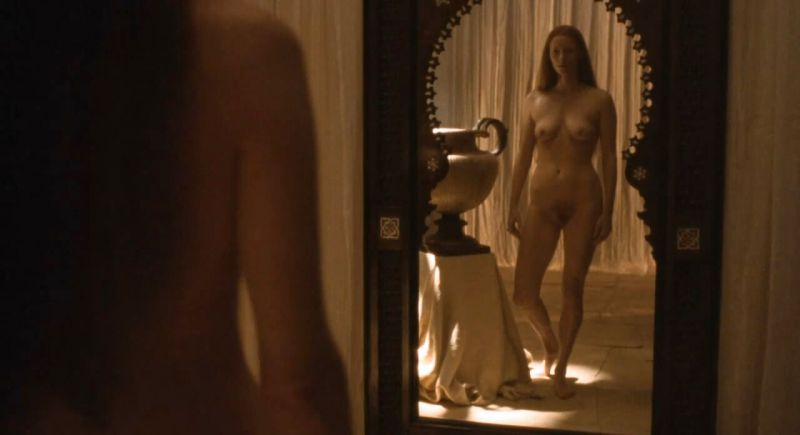Tilda Swinton nude (1)
