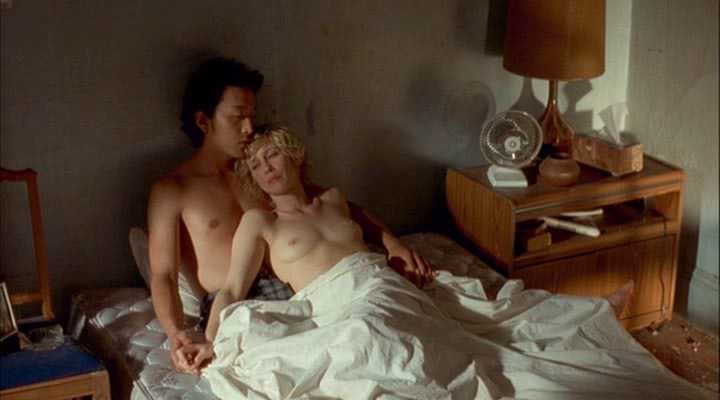 Vera Farmiga nude (16)
