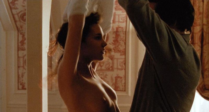 Virginie Ledoyen nude (5)

