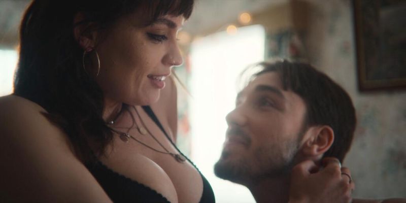 Emma Mackey nude (12)
