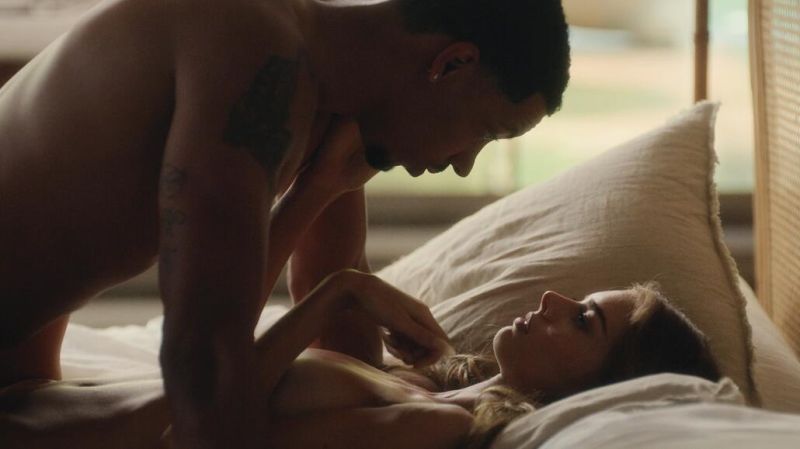 Samara Weaving nude (12)
