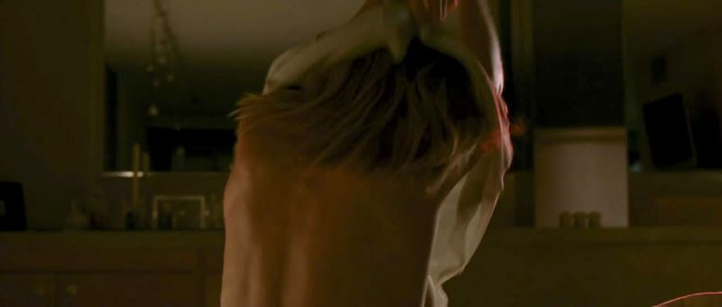 Rosamund Pike nude (7)
