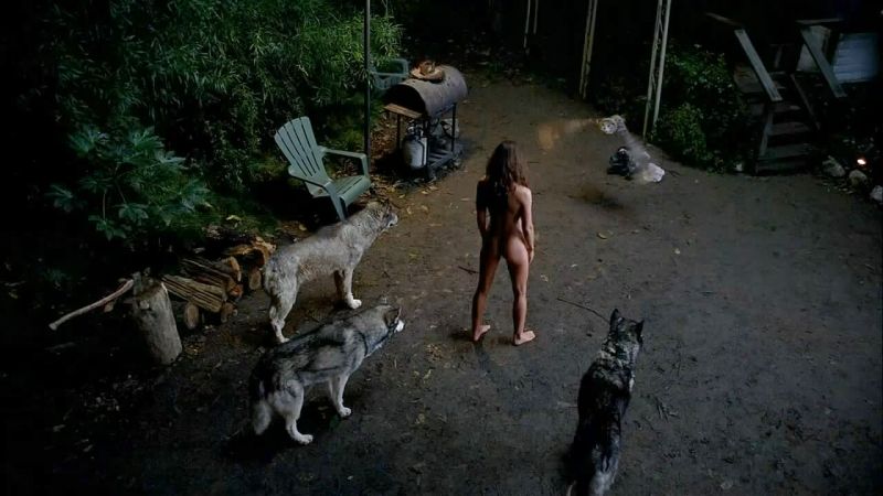 Kelly Overton Nude (5)
