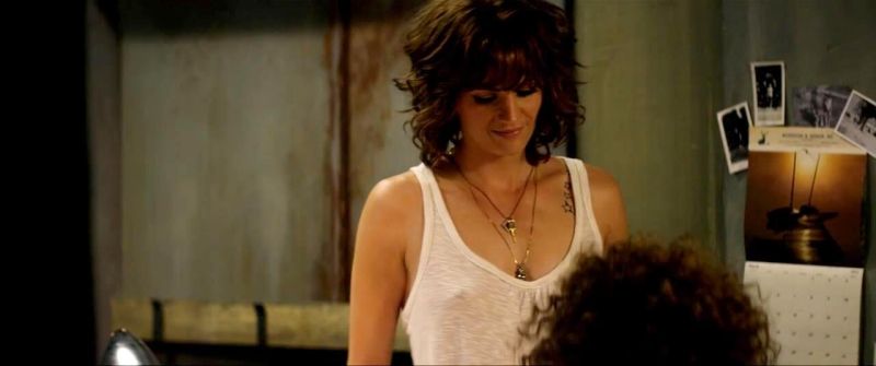 Stana Katic nude (5)
