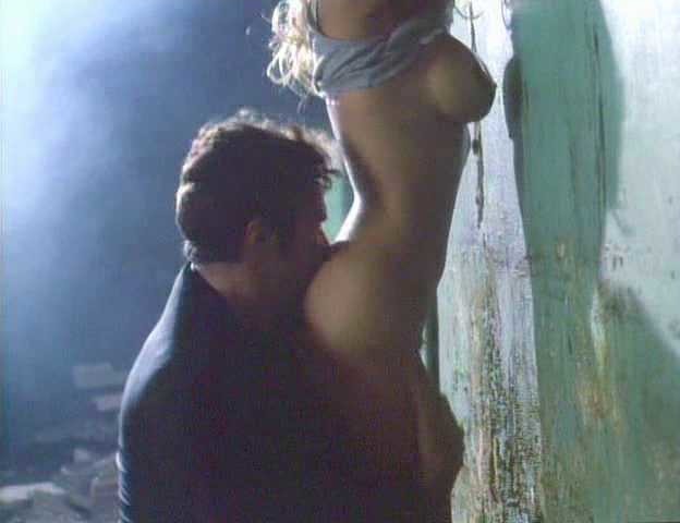 bM0872-PamelaAnderson_RawJustice-1_3.jpg