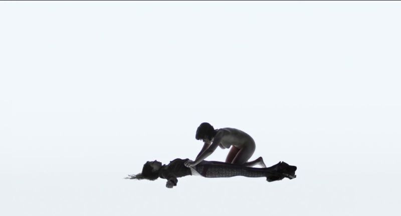 Scarlett Johansson & Lynsey Taylor Mackay - Under the Skin_2
